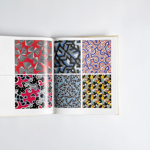 Wiener Werkstatte Mode: Stoffe, Schmuck, Accessoires