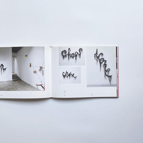 Annette Messager: Exhibition / Exposition