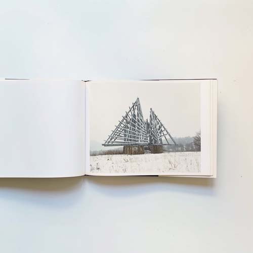 Jan Kempenaers: Spomenik